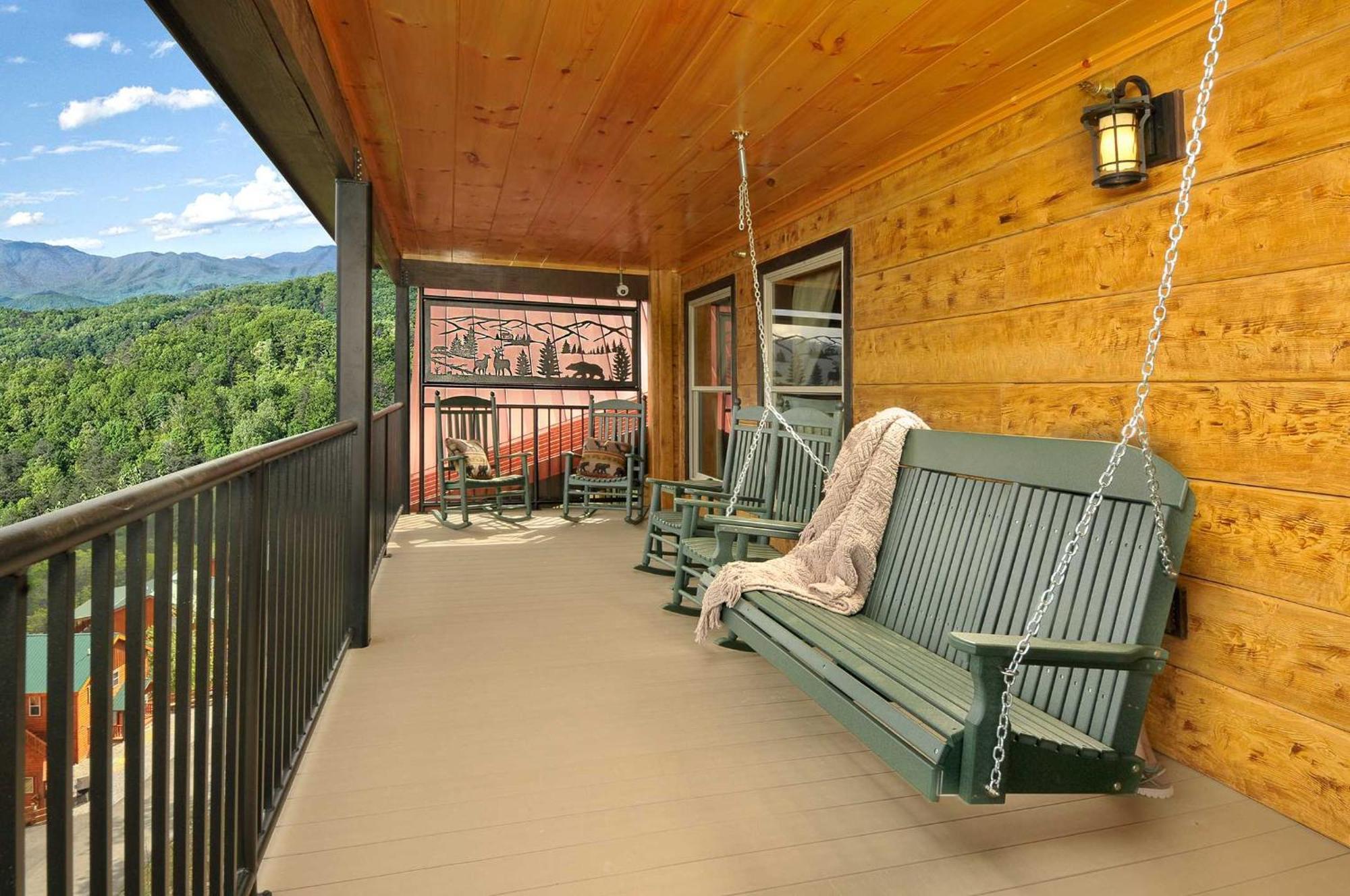 Skyview Mansion:13Bdrm, 17Bath, Sleeps 70, Indoor Pool, Amazing Views Pigeon Forge Exterior foto