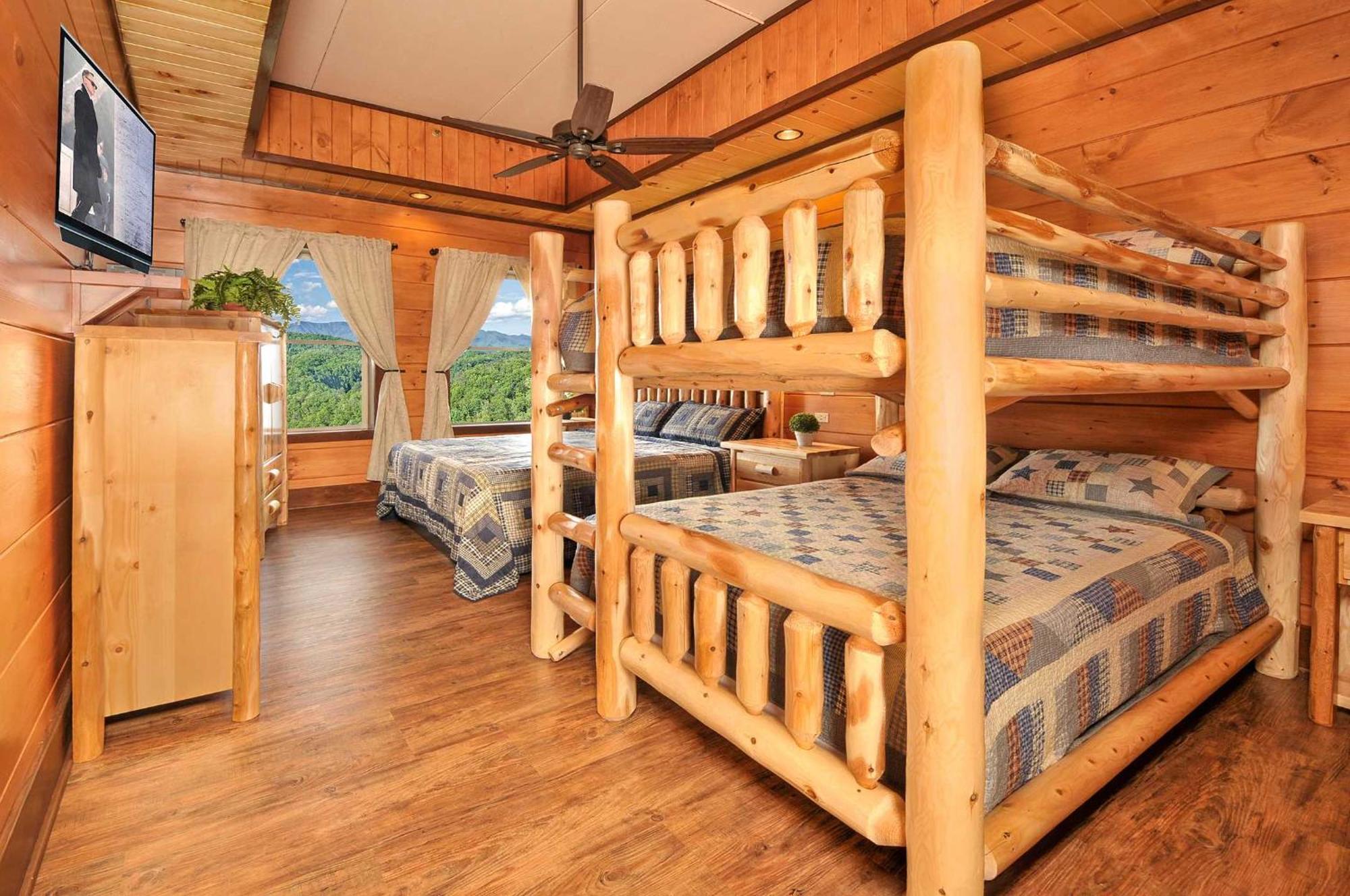Skyview Mansion:13Bdrm, 17Bath, Sleeps 70, Indoor Pool, Amazing Views Pigeon Forge Exterior foto